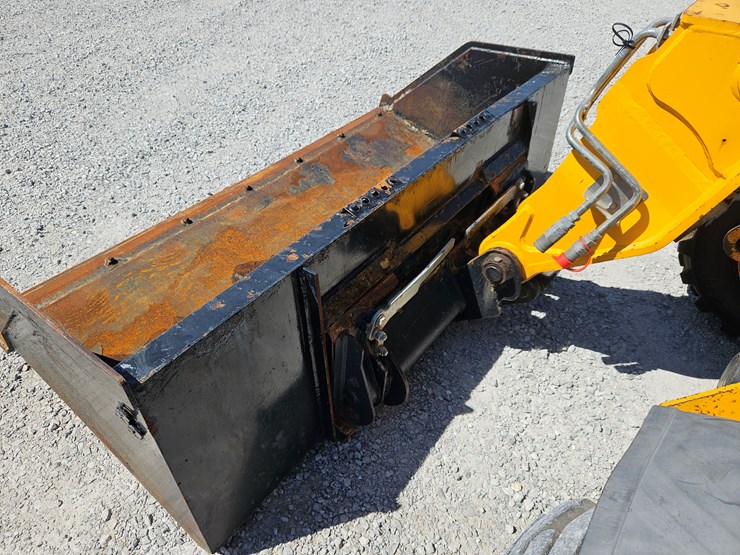 2020-jcb-505-image-5