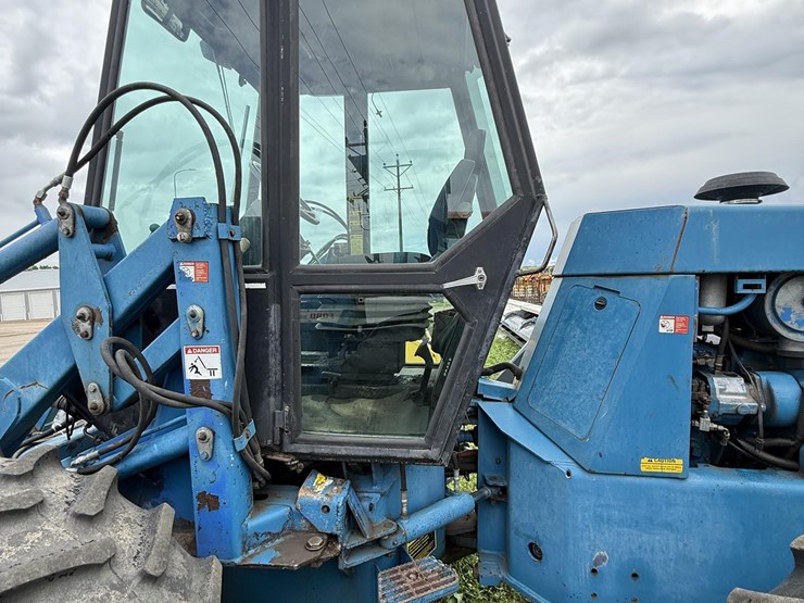 new-holland-9030-image-21