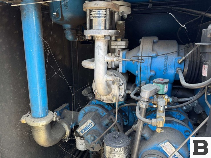 2008-kobelco-two-stage-air-cooled-stationary-air-compressor-image-26