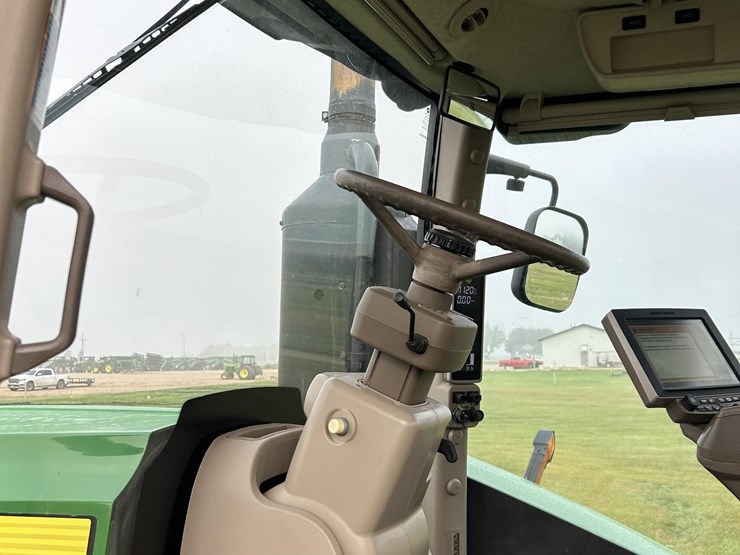 2017-john-deere-9620r-image-54