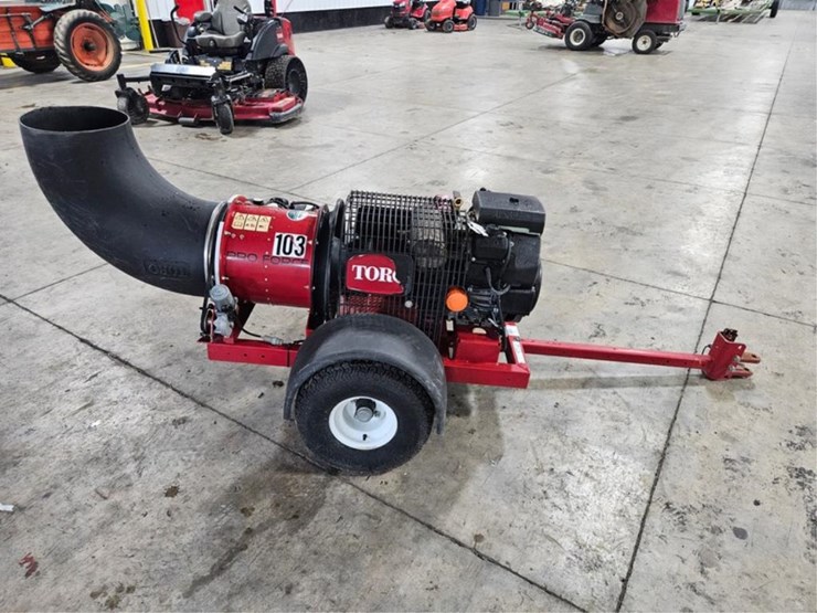 #374-•-2012-toro-pro-force-towable-blower-image-6