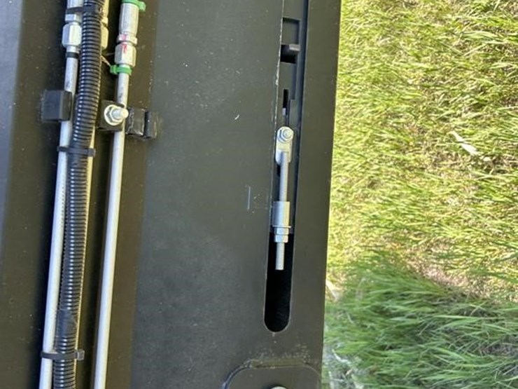2019-mac-don-fd145-image-39