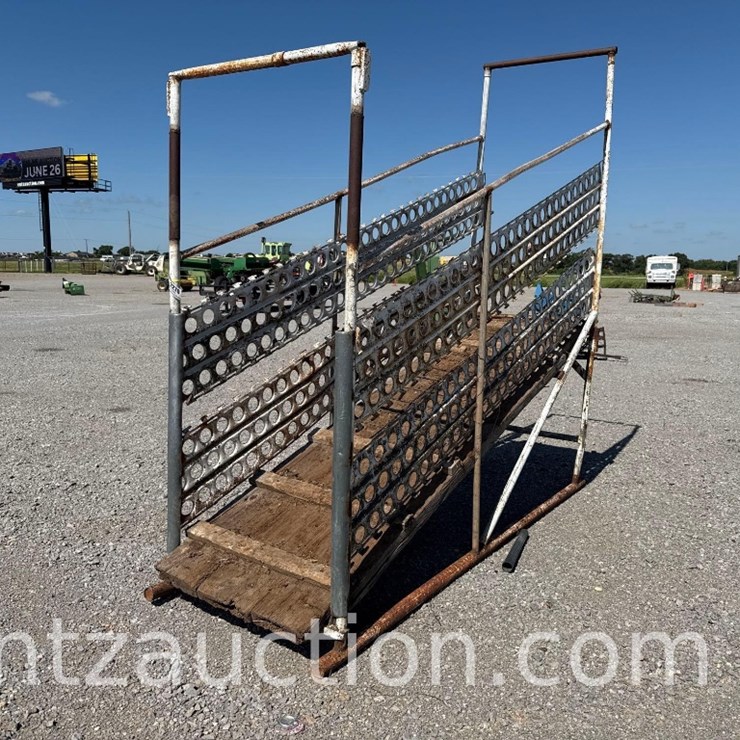 PORTABLE LOADING CHUTE