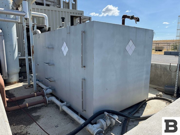 3,000-gallon-liquid-storage-tank-image-4