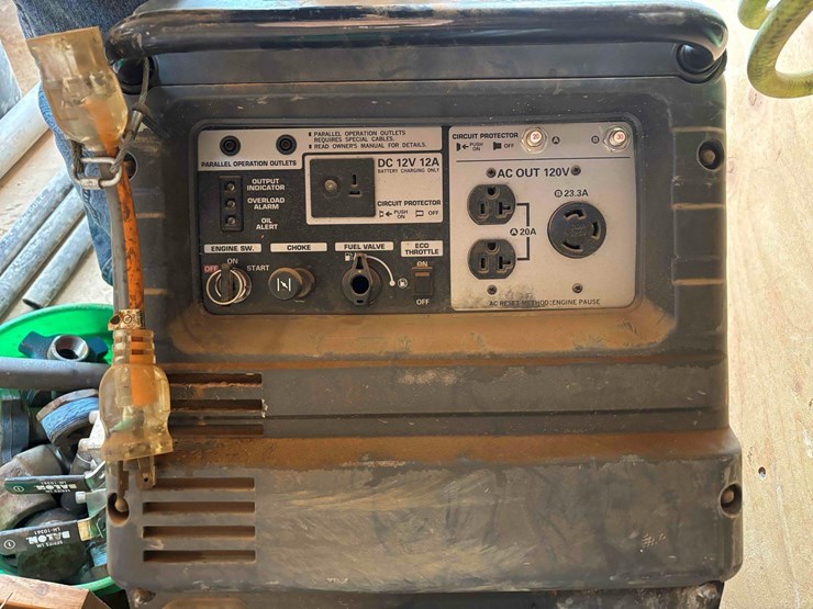 honda-eu300i5-inverter-image-2