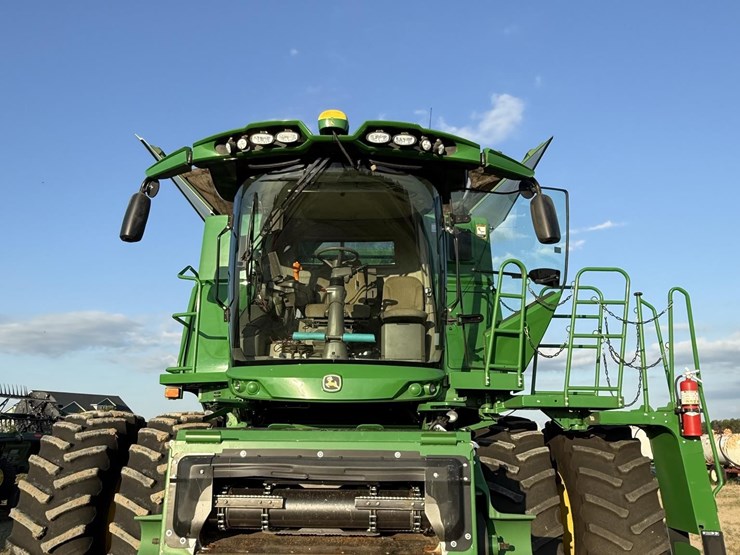 2021-john-deere-s780-image-74