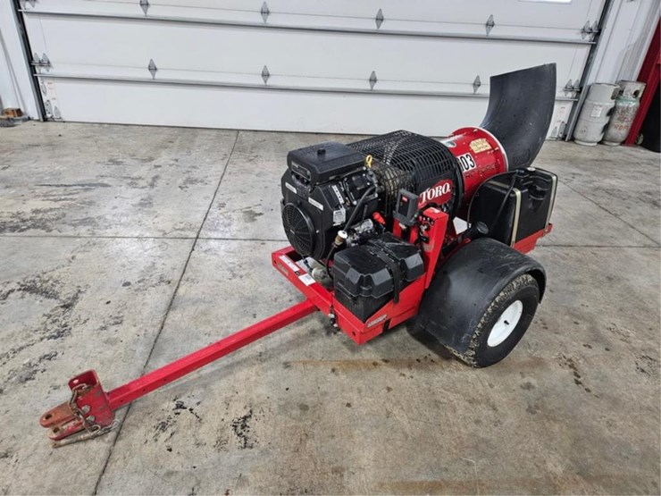 #374-•-2012-toro-pro-force-towable-blower-image-1