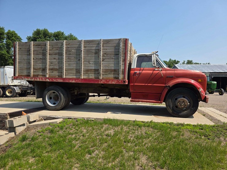1970-chevrolet-c50-image-6