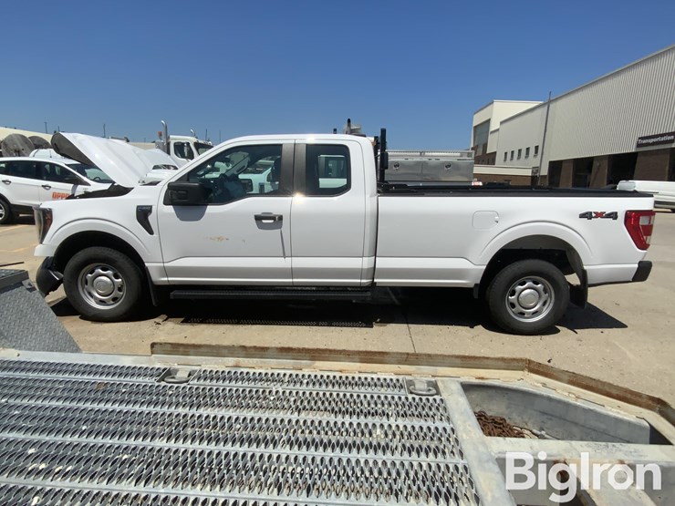 2023-ford-f150-xl-image-8