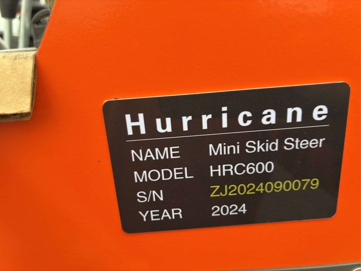mini-skid-2024-hrc600-skid-steer-image-8