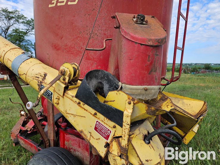 new-holland-355-image-14