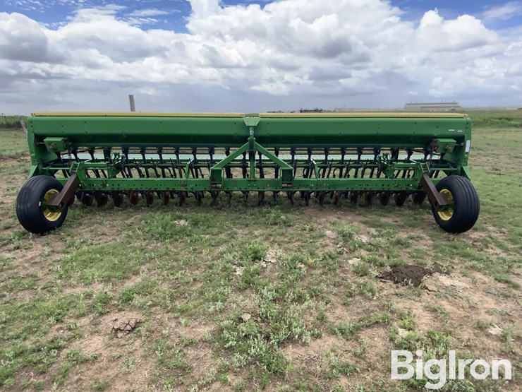 john-deere-520-image-6