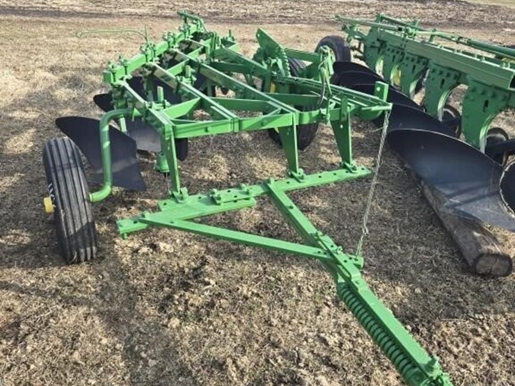 john-deere-5-image-2