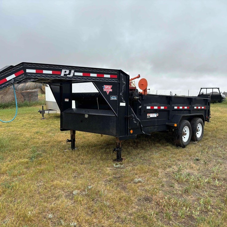 PJ Dump Trailer