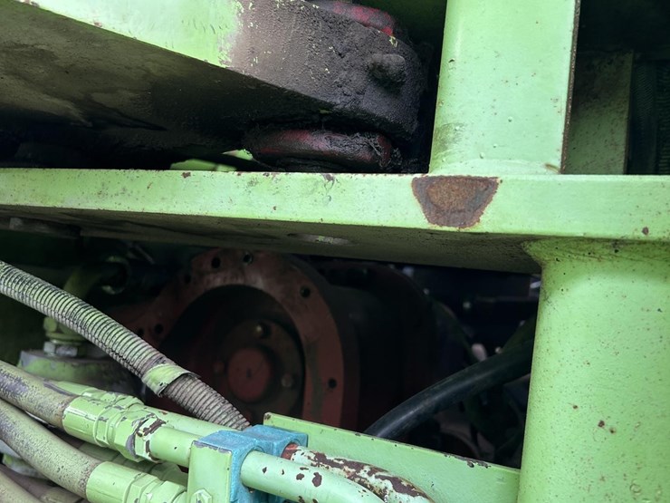 steiger-lion-1000-image-11