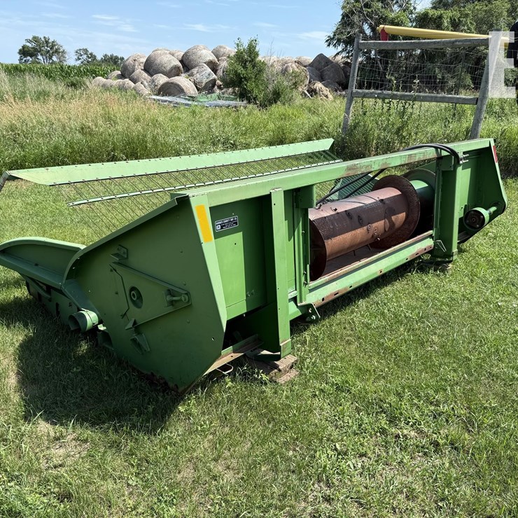 JOHN DEERE 212