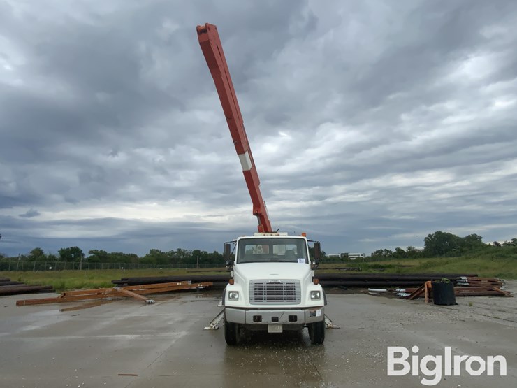 2003-freightliner-fl80-image-2
