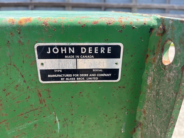 john-deere-snow-blower-image-11