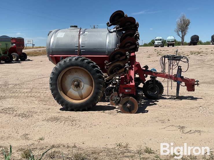 case-ih-2800-image-4