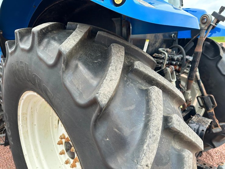 2009-new-holland-855tl-image-7