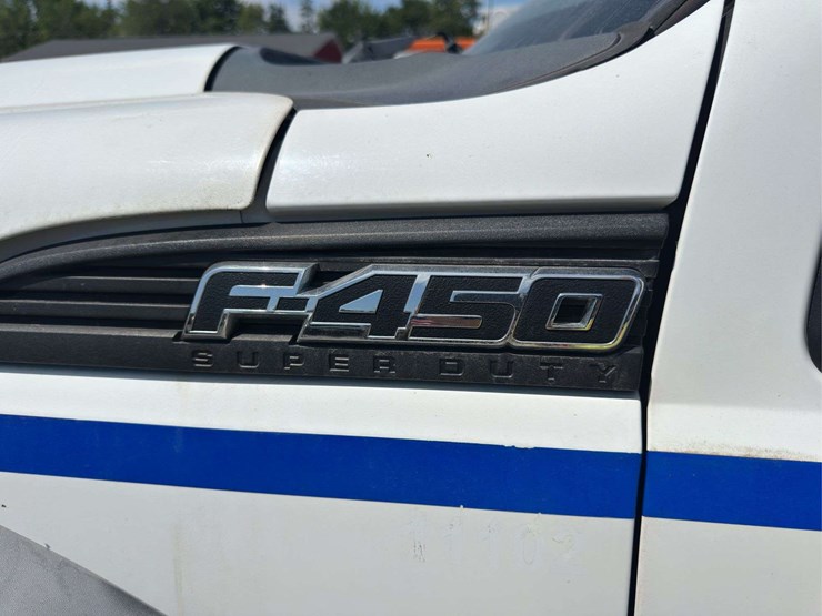 2011-ford-f450-image-18