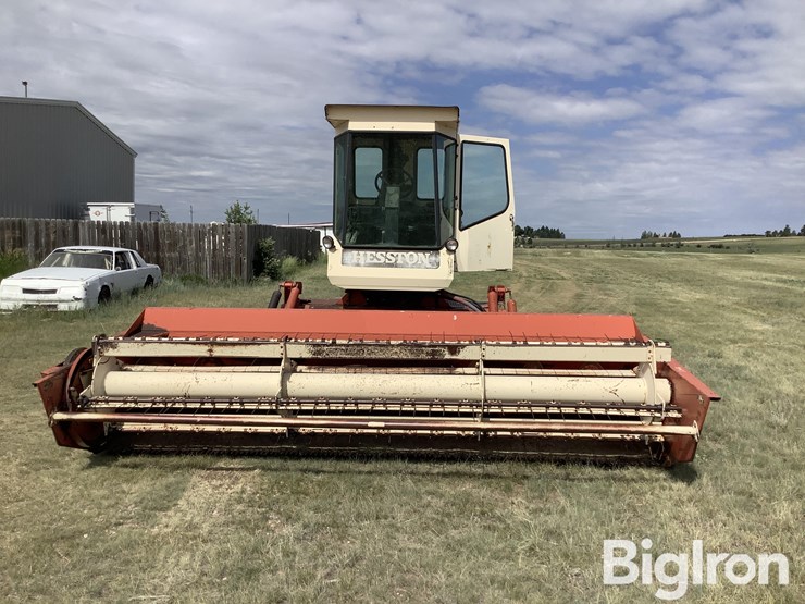 hesston-6600-image-2