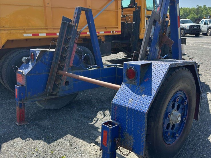 1990-custom-trailer-image-3