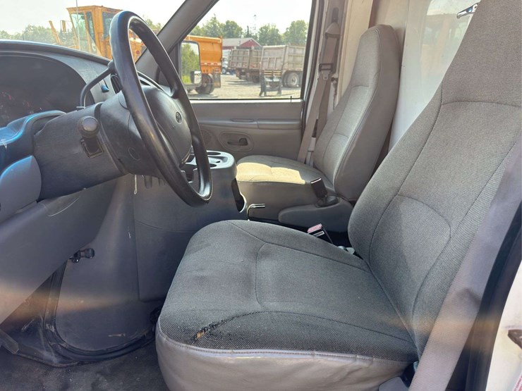 2000-ford-2000-image-17