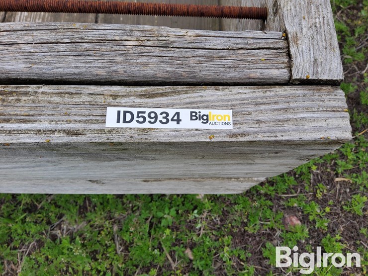 wood-feed-bunk-image-10