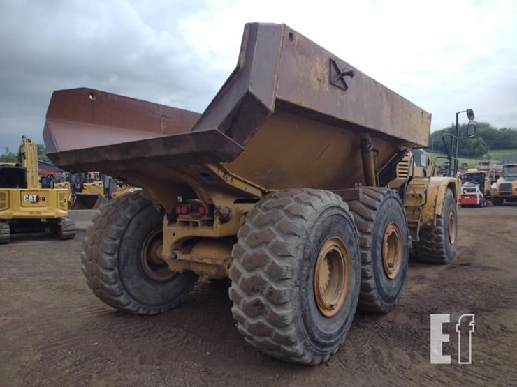 caterpillar-740-image-43