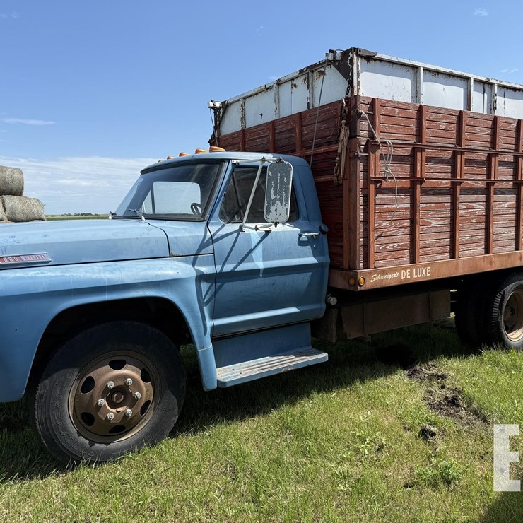 1967 FORD 600