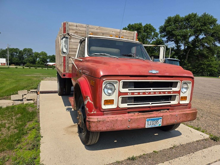 1970-chevrolet-c50-image-4