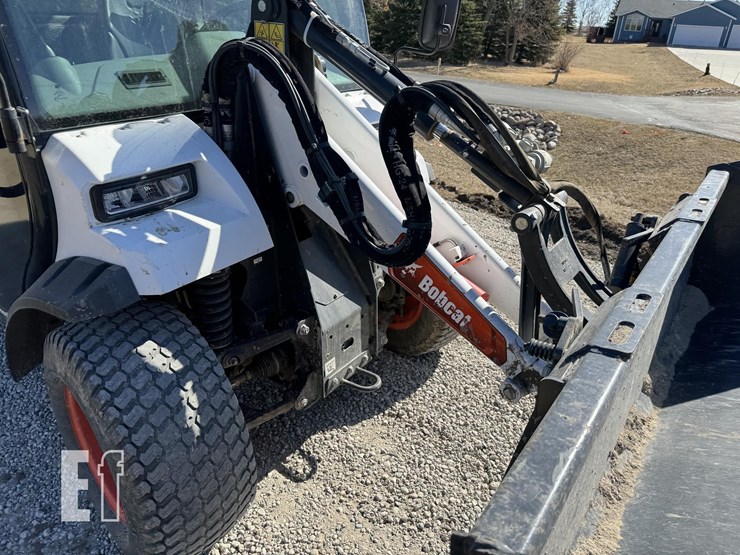 2022-bobcat-toolcat-uw56-image-7