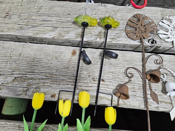 #439-•-metal-yard-art-image-5