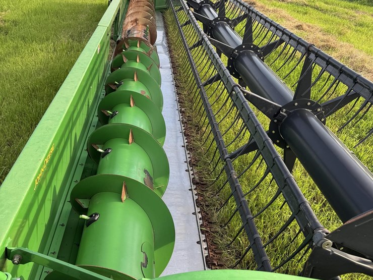 2010-john-deere-635f-image-5