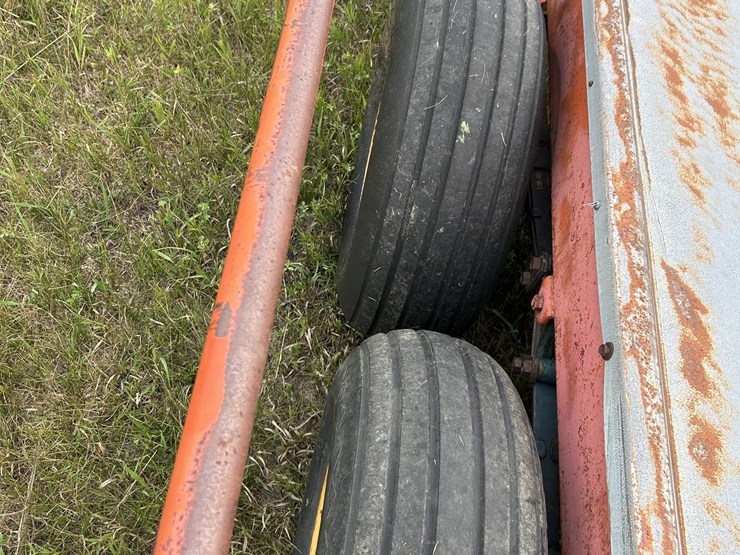 morris-8-bale-mover-258-image-21