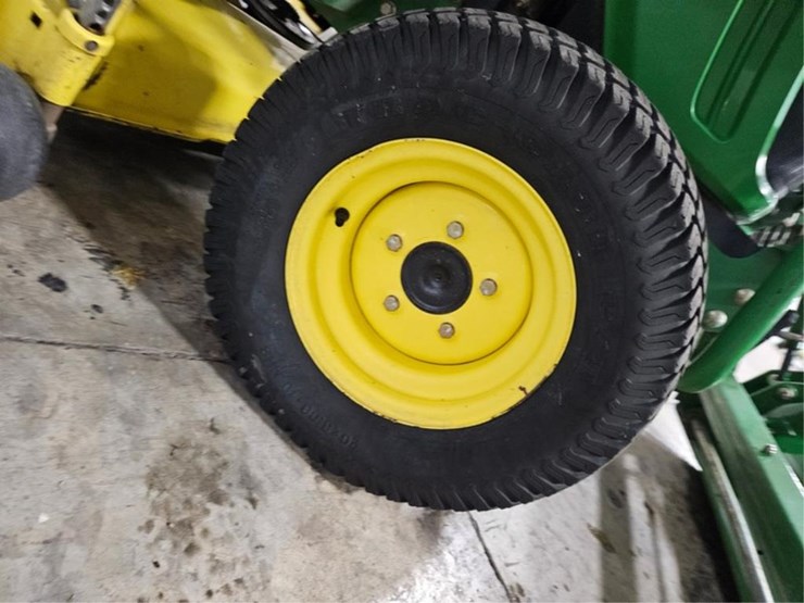 john-deere-2305-image-49