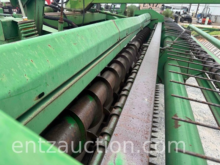 john-deere-160a-image-23