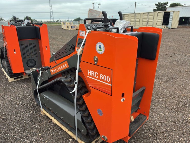 mini-skid-2024-hrc600-skid-steer-image-3