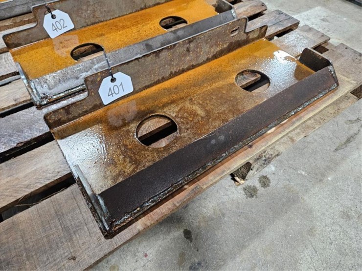 #401-•-new-kit-mini-skid-steer-face-plate-image-6