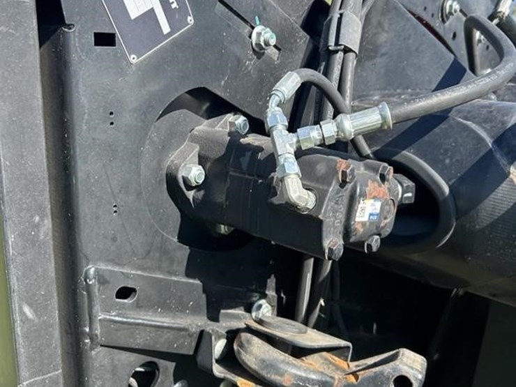 2019-mac-don-fd145-image-17