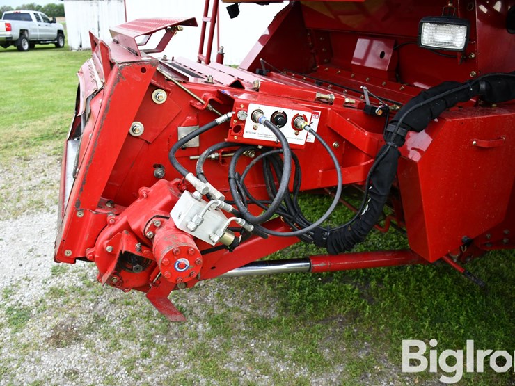 2005-case-ih-2377-image-11