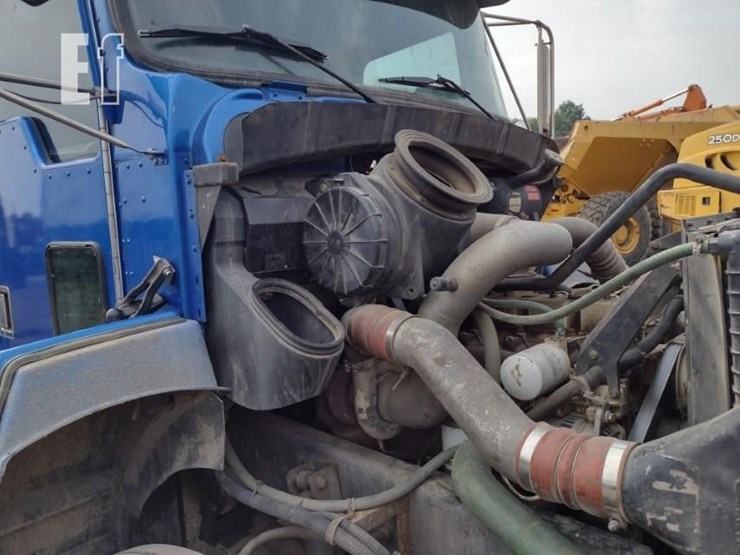 1996-kenworth-t300-image-24