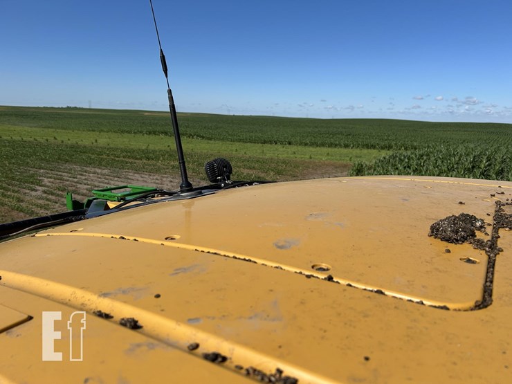 2012-claas-lexion-750tt-image-43