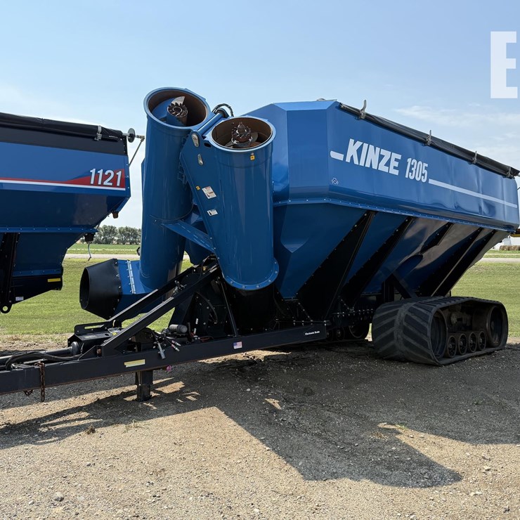 2020 KINZE 1305