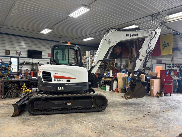 2016-bobcat-e85-image-4