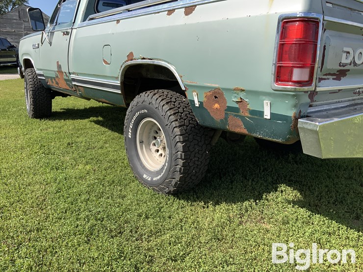 1979-dodge-power-wagon-image-14