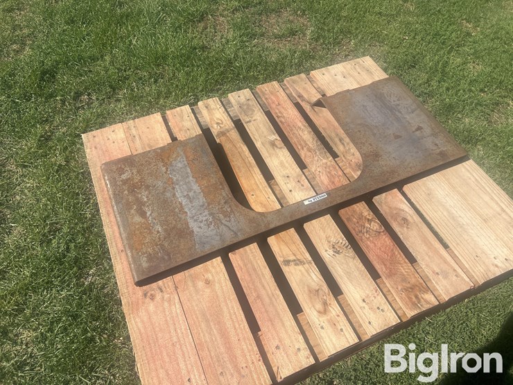 open-faced-skid-steer-plate-image-4