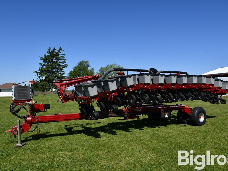 case-ih-1200-image-1