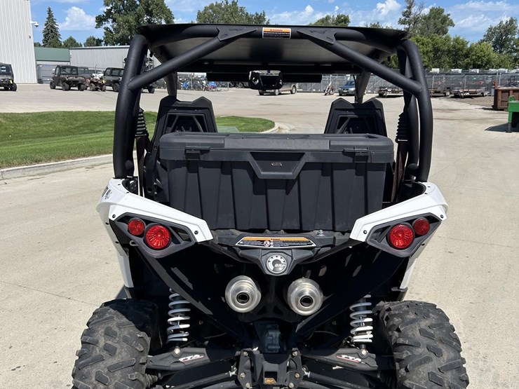 2017-can-am-maverick-x-xc-1000r-image-10